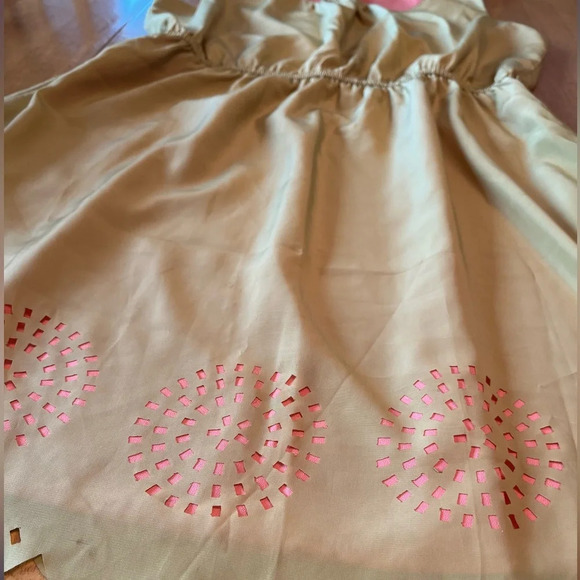 Umgee dress, size Large. Sleeveless dress with cutout design at the hem. - Picture 2 of 4
